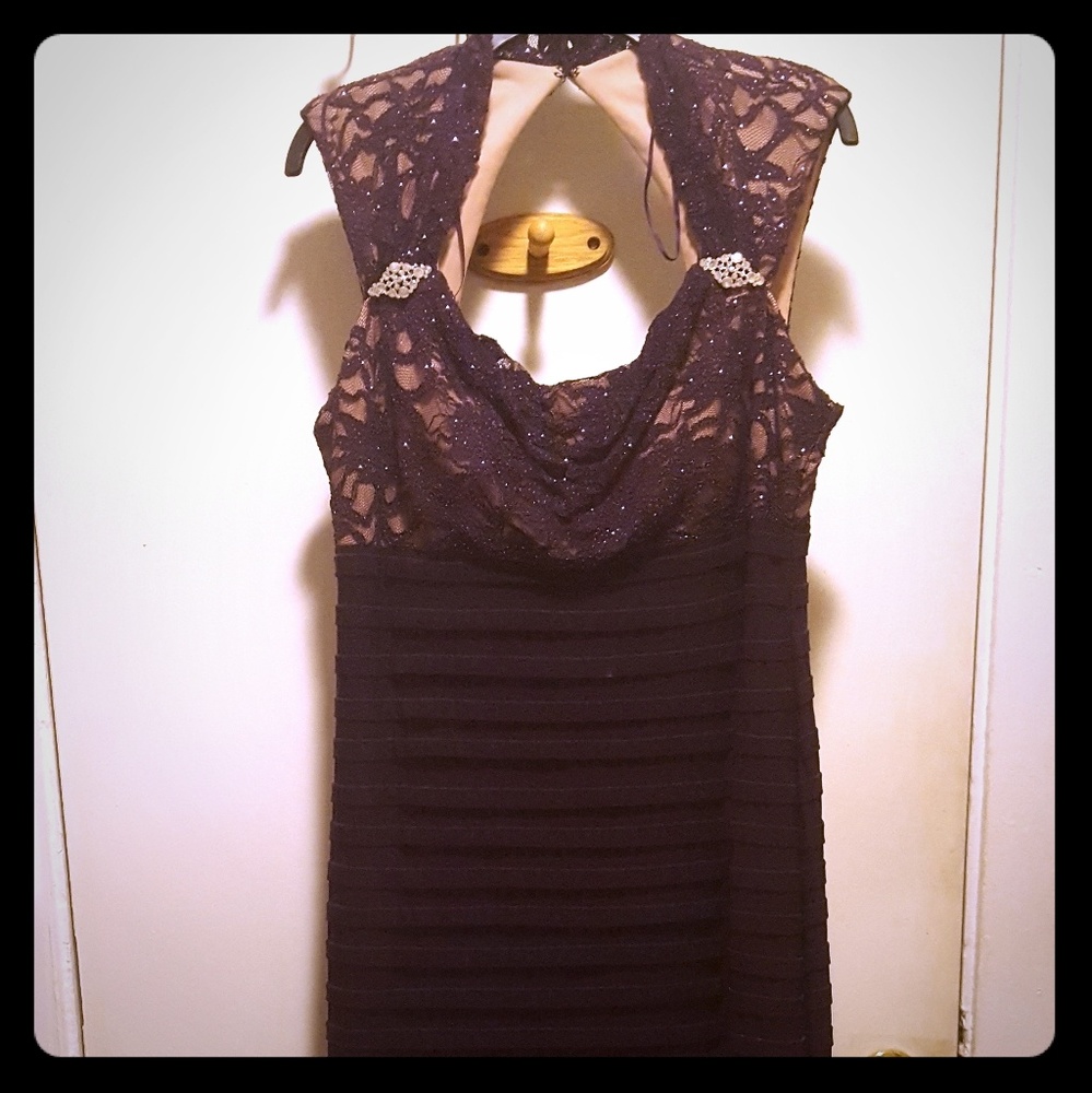 Long Lace Dress/Gown